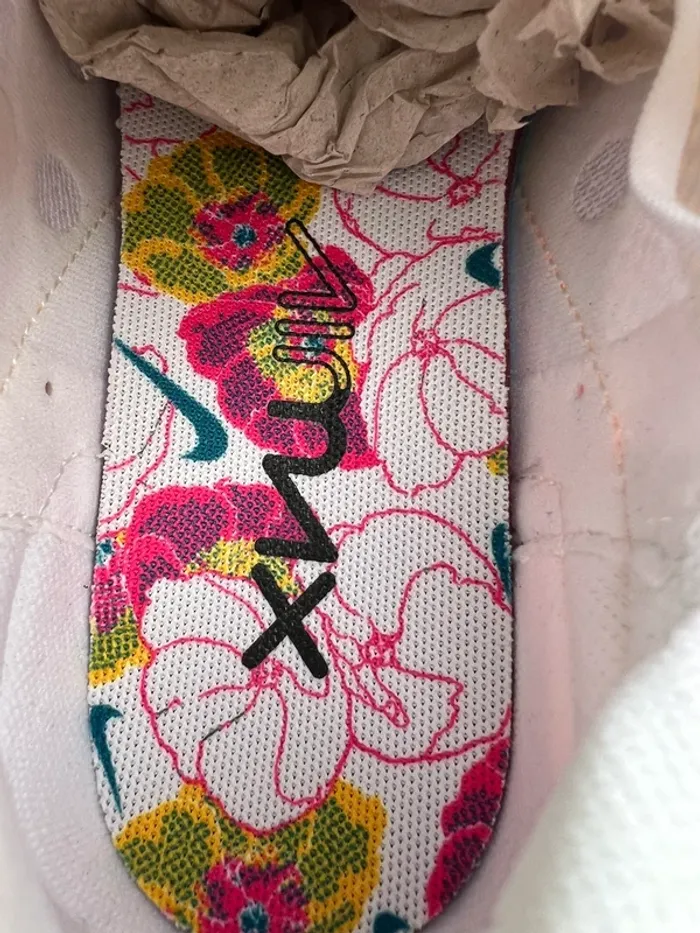 Nike air max 270 a fleurs 37.5 Neuve - photo numéro 7