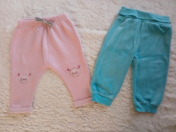 Lot de 2 joggings fille taille 12 mois
