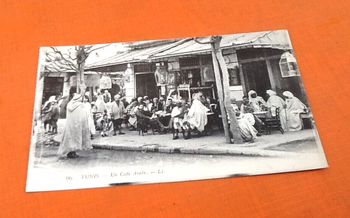 Carte postale ancienne   (Tunisie) Tunis   Un café Arabe
