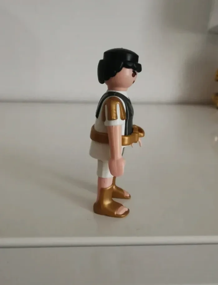 Playmobil personnage soldat romain - photo numéro 2