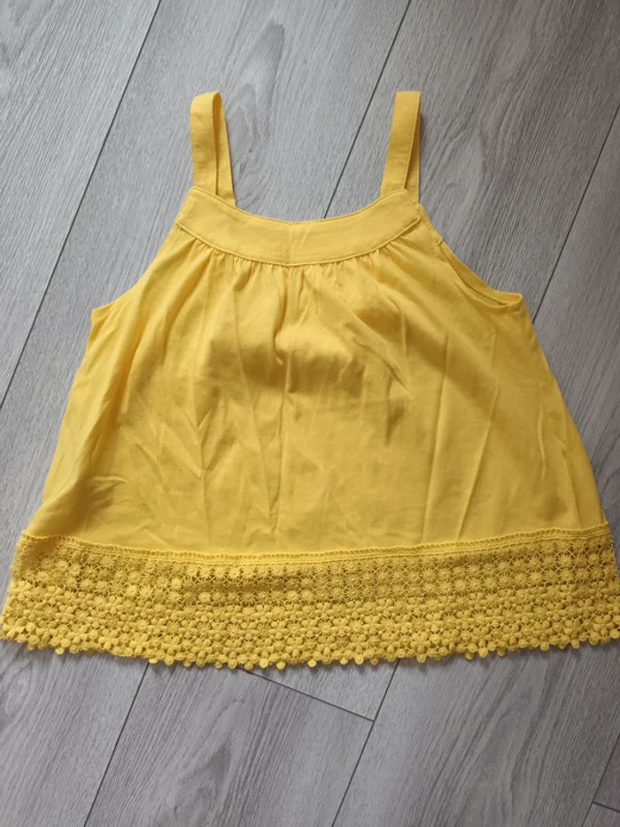 Haut blouse style dentelle - photo numéro 2