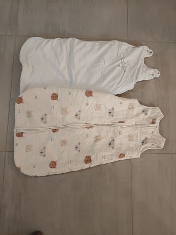 2 turbulettes 6-18 mois