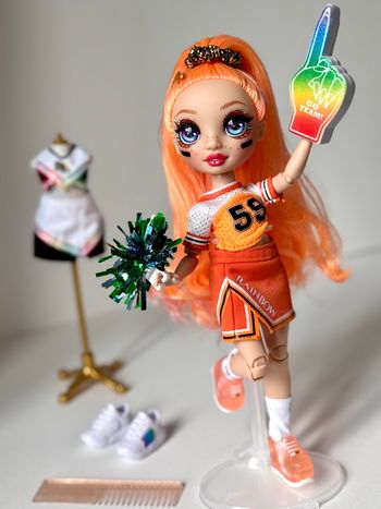 Poppy Rainbow High 