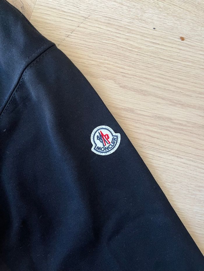 Pull Monclr - photo numéro 2