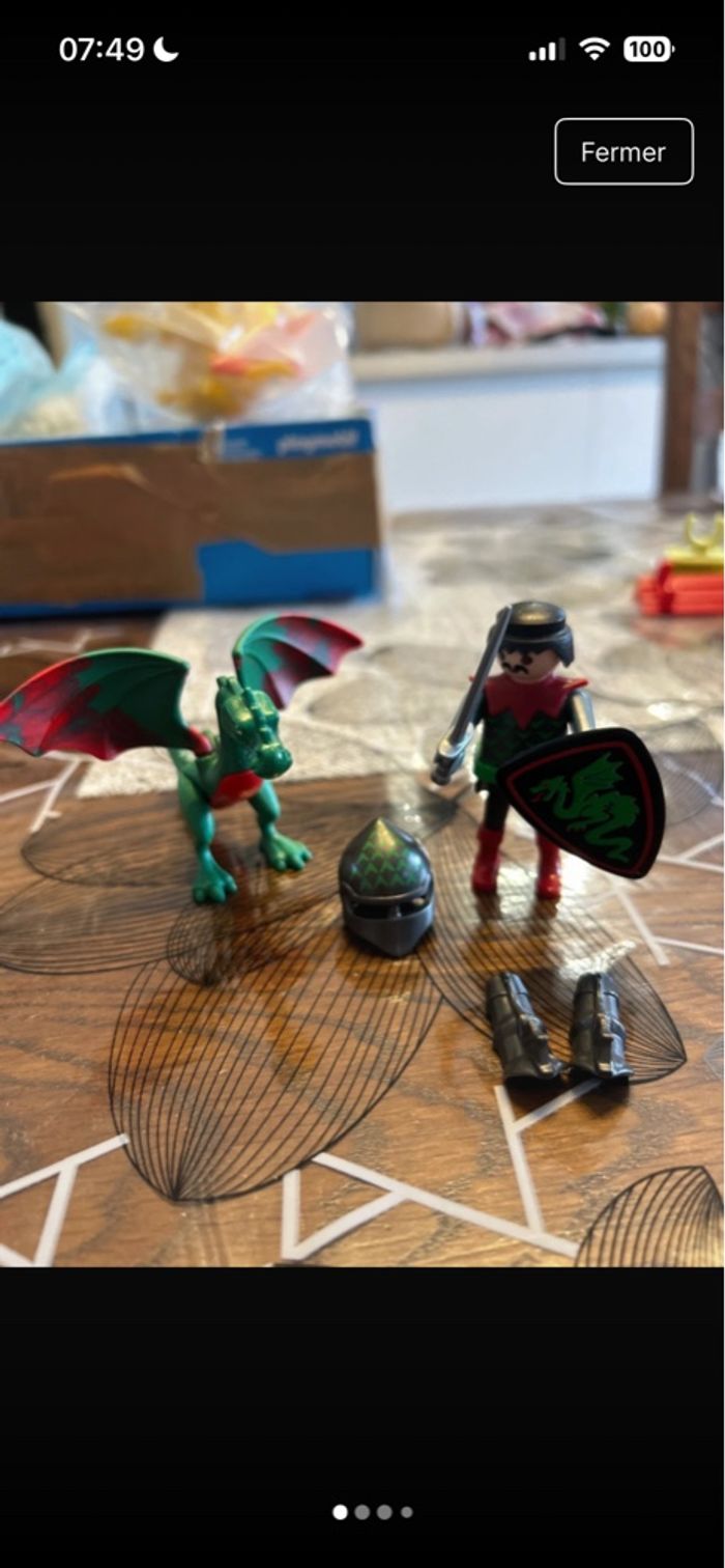 Playmobil soldat et dinosaure