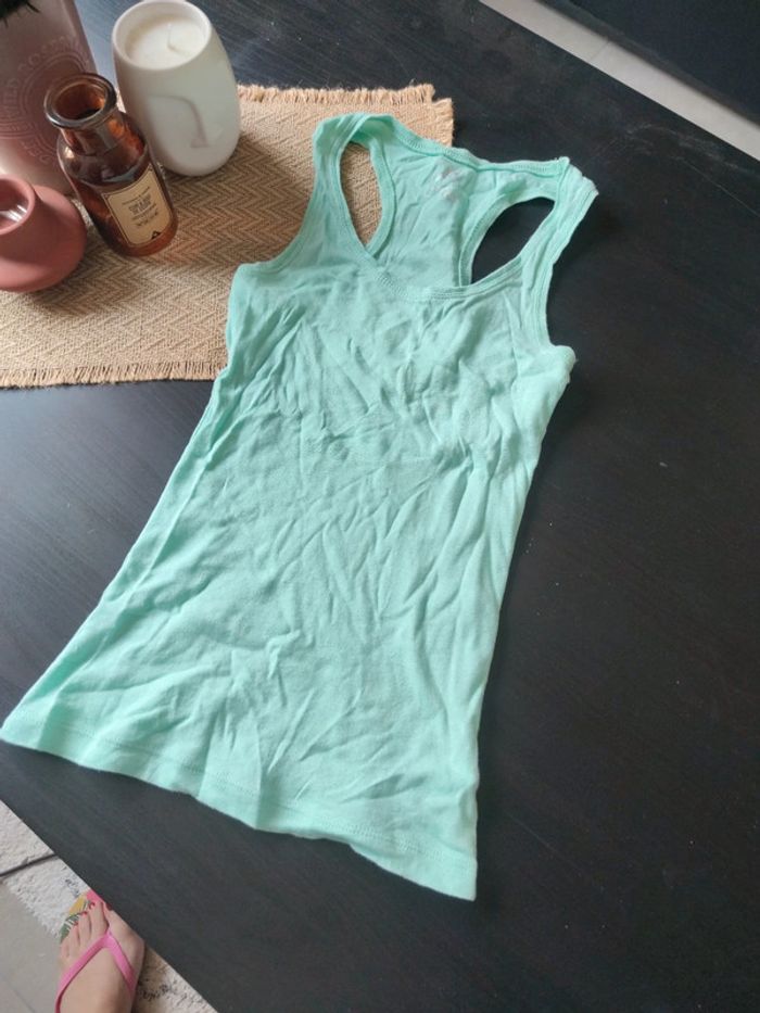 Débardeur couleur vert d'eau