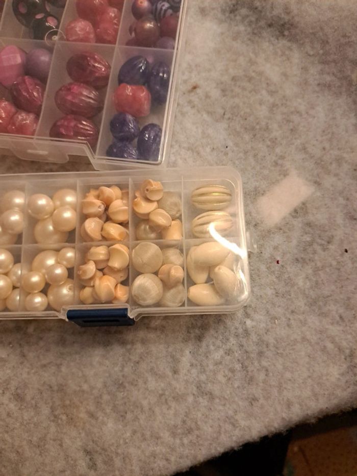 Lot de perles avec boîte - photo numéro 5