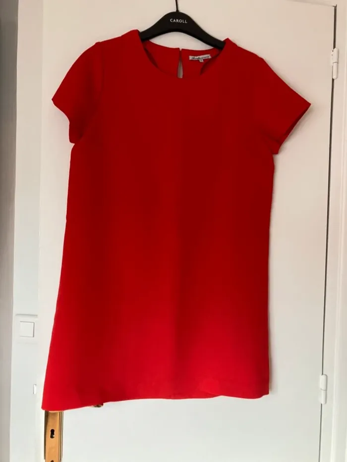 Robe droite rouge Acanthe taille 3