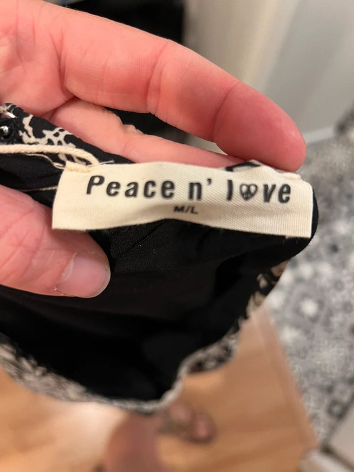 Robe à fleur de la marque Peace n’ love M/L - photo numéro 6