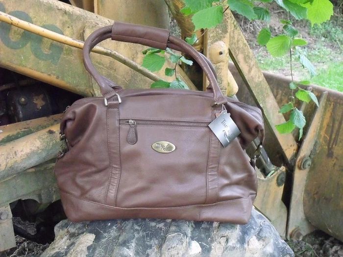 Sac de weekend en cuir totalement neuf - photo numéro 5