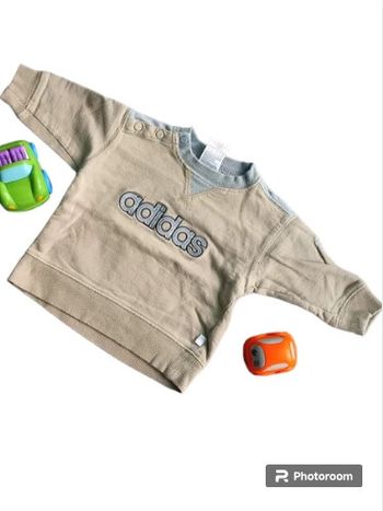 Sweat Adidas 6 mois