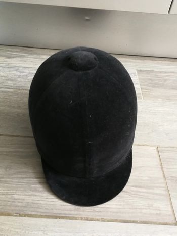 Casque d'equitation en velours noir