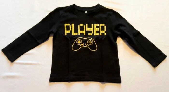 Tee-shirt player