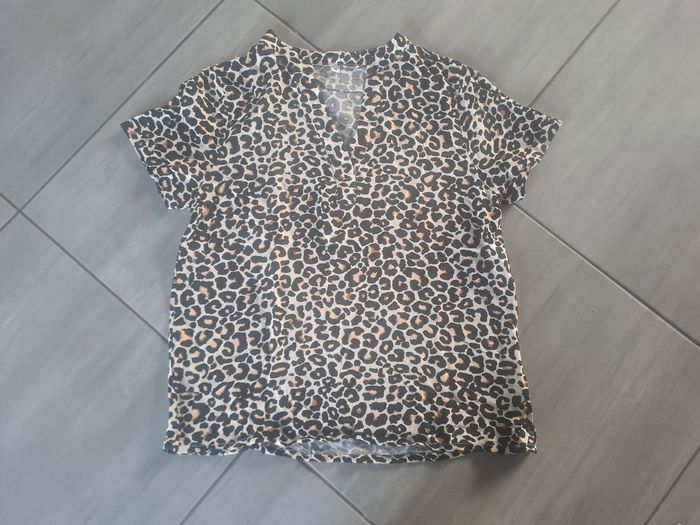 Haut Neuf sans étiquette Panthère Taille M - photo numéro 2