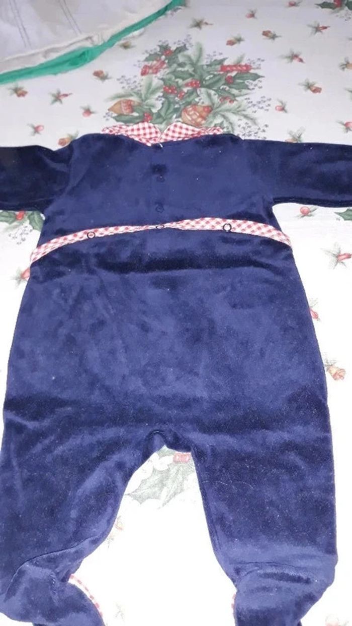 Lot de 3 pyjamas velours taille 3 mois - photo numéro 4