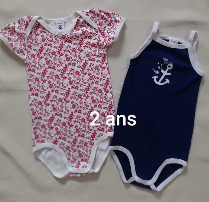 lot de 2 bodies manches courtes et bretelles fille - Petit Bateau - 2 ans