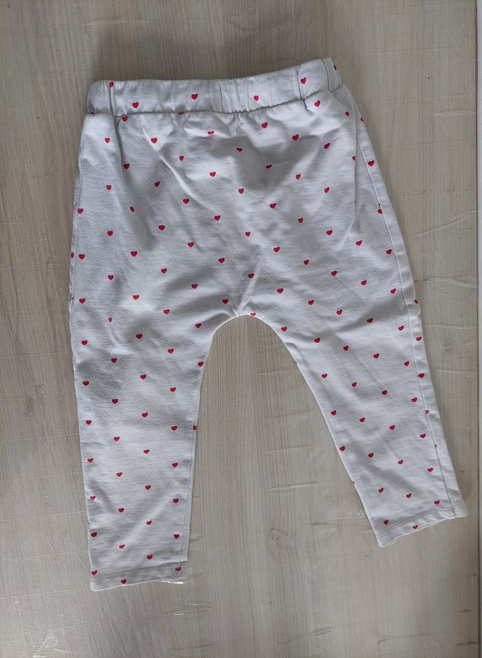 Pantalon avec cœurs fille 24 mois - photo numéro 2