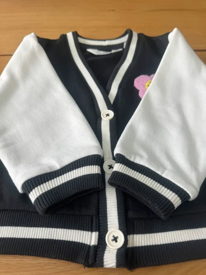 Bombers/gilet blanc et noir/gris avec fleur violette - Taille 3/4 Ans - photo numéro 6