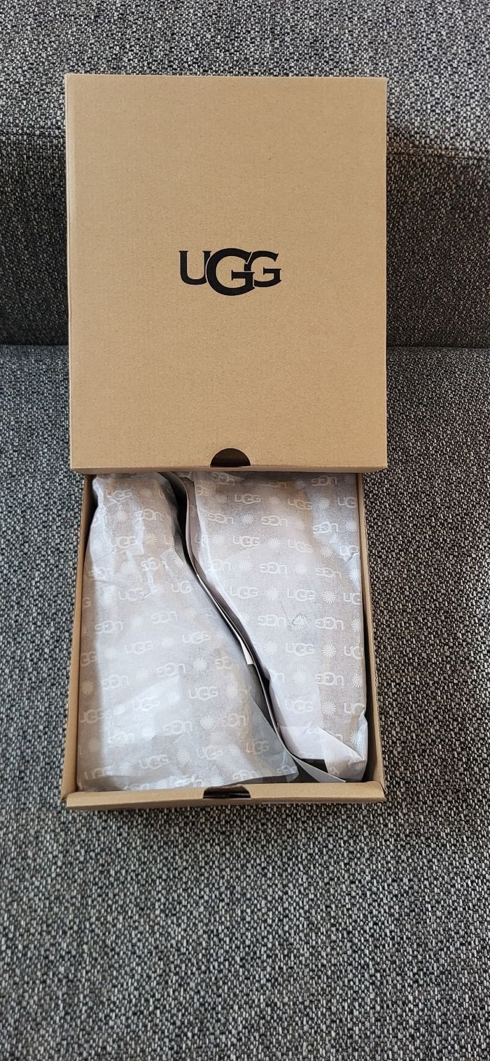 UGG Lowmel Sand - Taille 37 - photo numéro 6