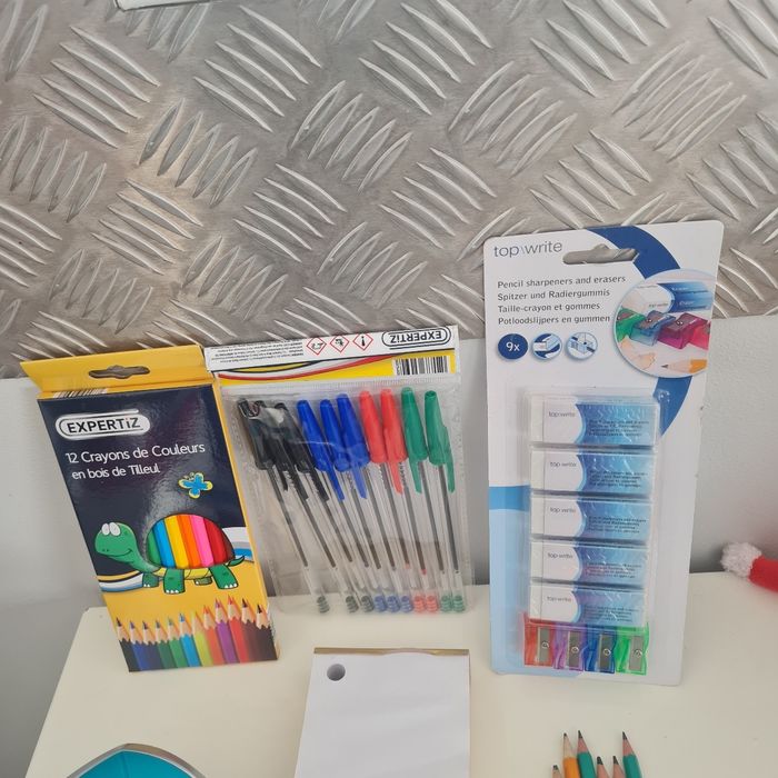 Lot de fournitures - photo numéro 5