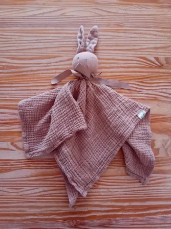 Doudou lapin en lange