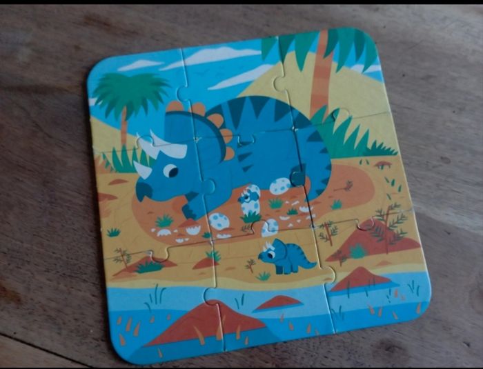 4 puzzles dinosaures - très bon état - 3 ans et + - photo numéro 4