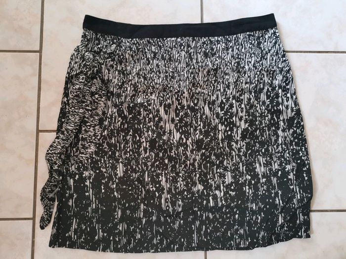 Jupe noire et blanche 42/44