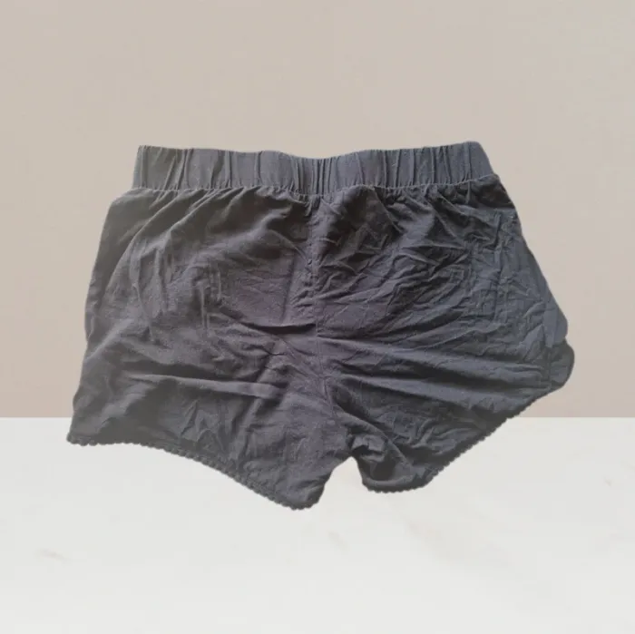 Superbe short légé noir - Gémo - Taille 12 ans - photo numéro 3