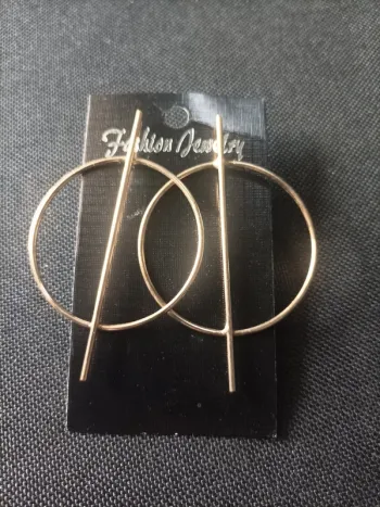 Boucles d'oreilles Créoles neuves