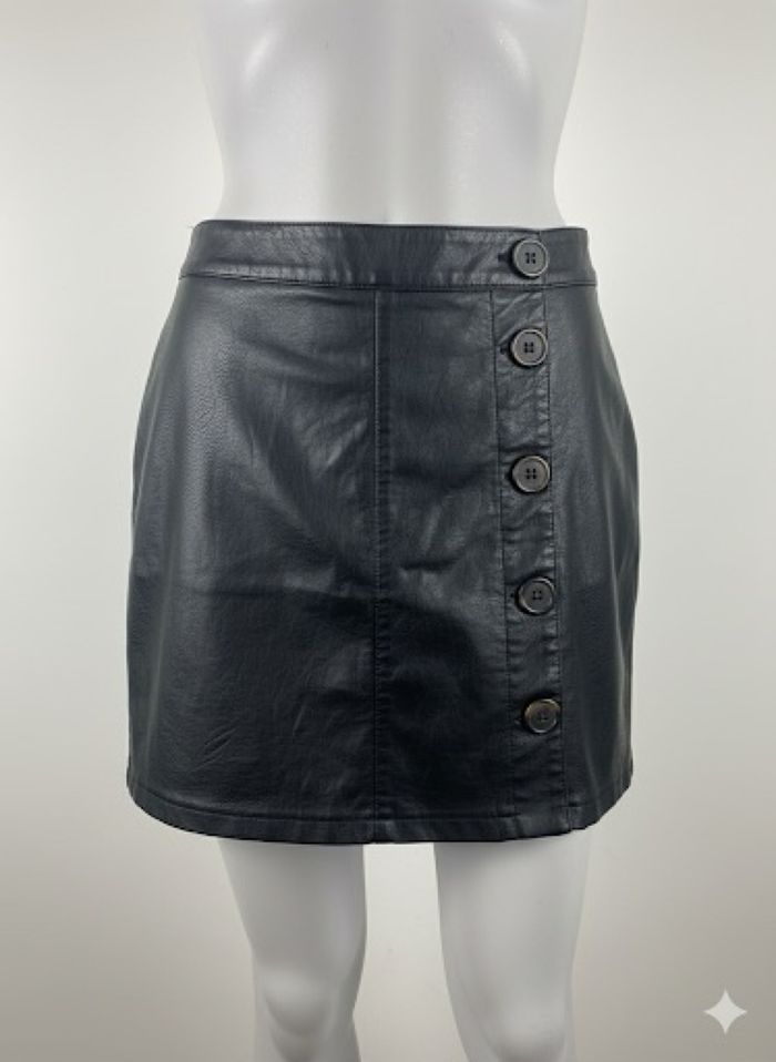 Jupe simili cuir noire – Taille 36