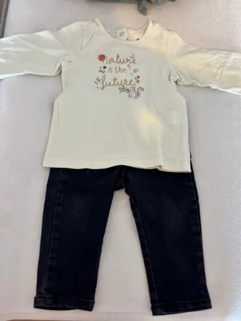 Ensemble bébé fille taille 9mois