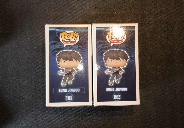 Lot 2 Figurines Funko Pop / Sung Jinwoo 1982 / Solo Leveling / ( 1 Glow Chase + 1 Normal ) - photo numéro 4