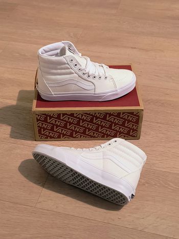 Chaussures montantes Vans old Skool taille 36.5 neuves 