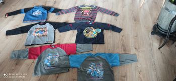 Lot de 6 pulls heros 8 ans