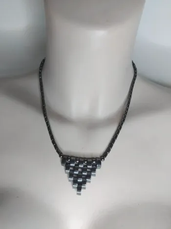 Collier artisanal en agate naturel noir