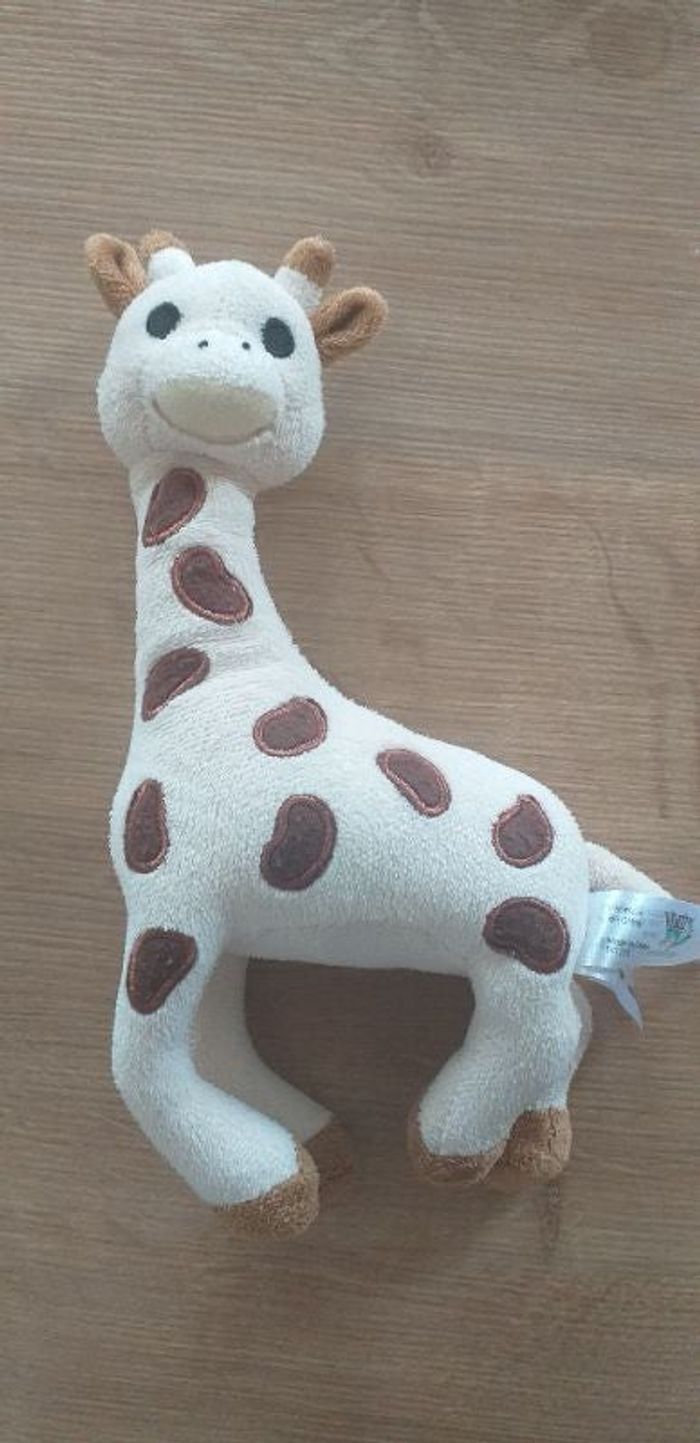 doudou peluche sophie la girafe