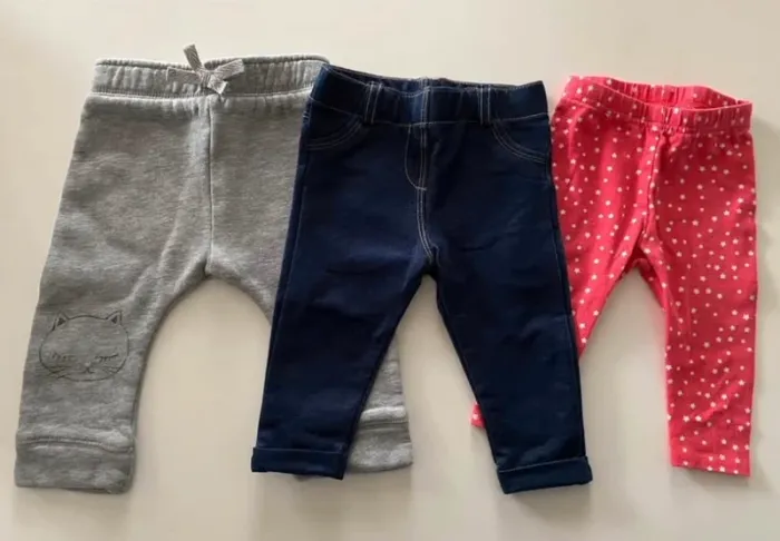 2 pantalons et 1 legging 6 mois