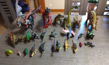 Gros lot dinosaure et dragon
