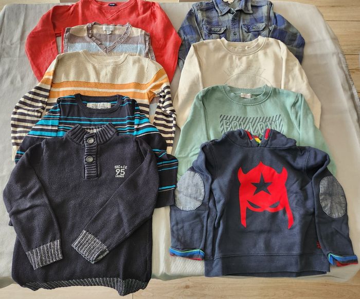 Lot 18 vêtements 5 ans garçon - photo numéro 2