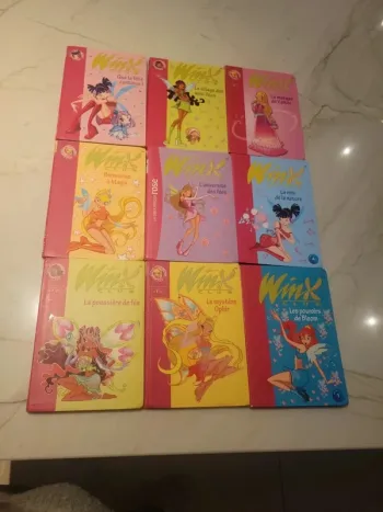 Lot de 9 livres WINX