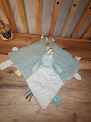 Dinosaure dragon noukie's vert bio