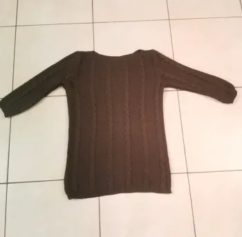 Pull vert kaki taille unique (taille M)