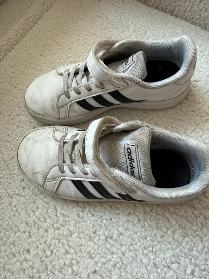 Baskets adidas 31 - photo numéro 2