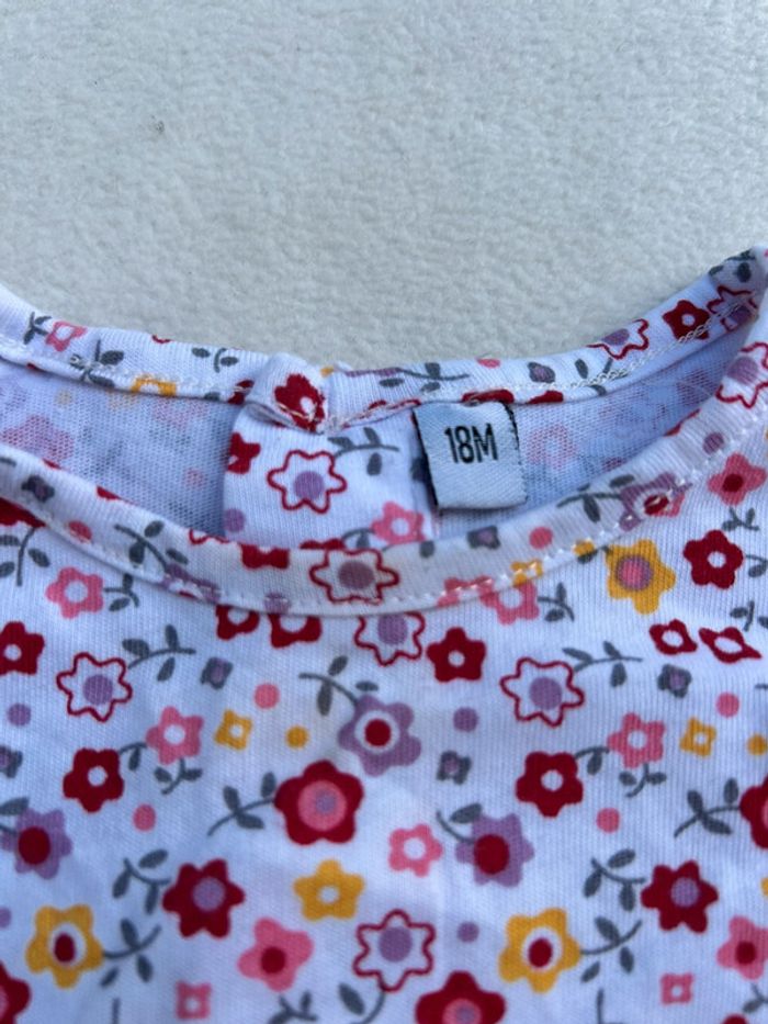 T-shirt fleurie 18 mois - photo numéro 2