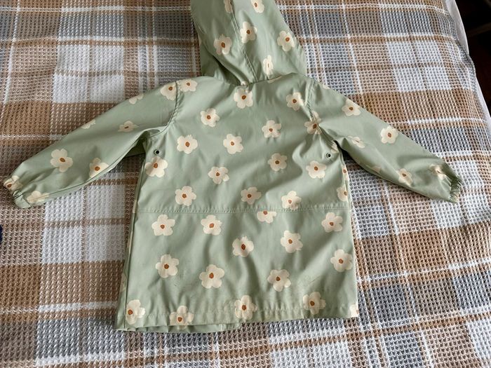 Veste impermeable legere taille 4 ans - photo numéro 2