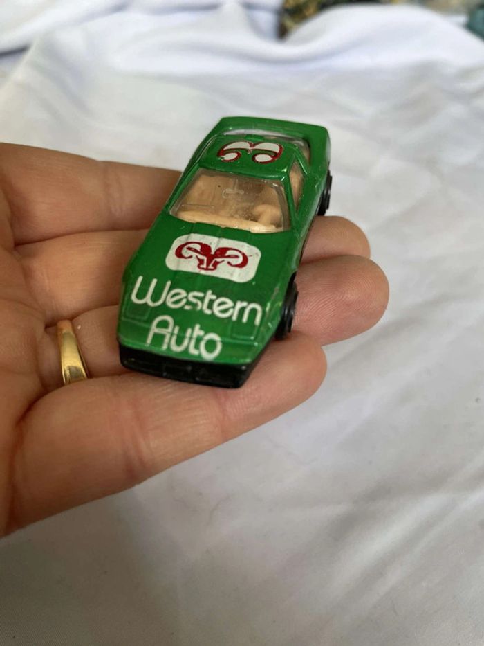 Voiture Vintage - photo numéro 2