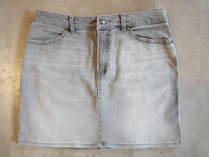 Jupe en jean grise Taille 36 H&M