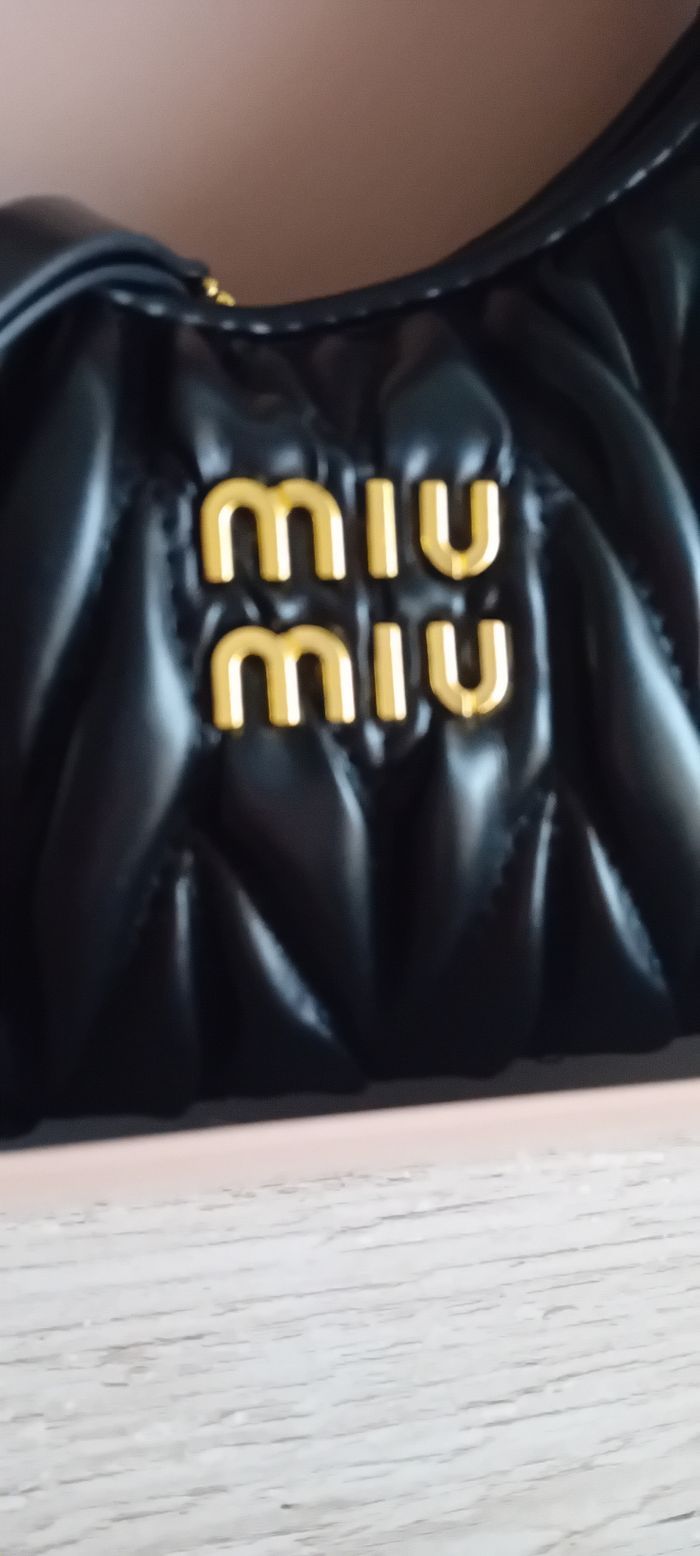 Sac a main miu miu neuf - photo numéro 4