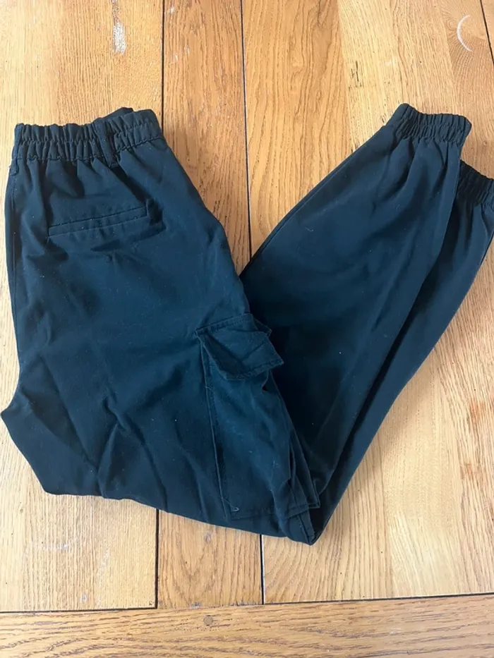 Pantalon noir - photo numéro 2