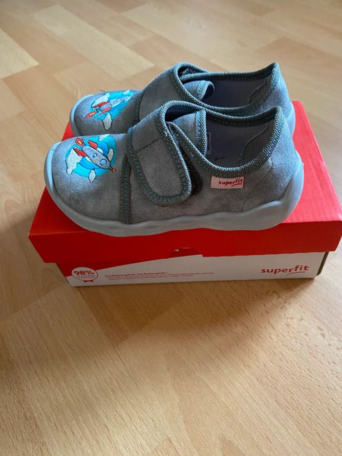 Chaussons Superfit Taille 24 - photo numéro 3